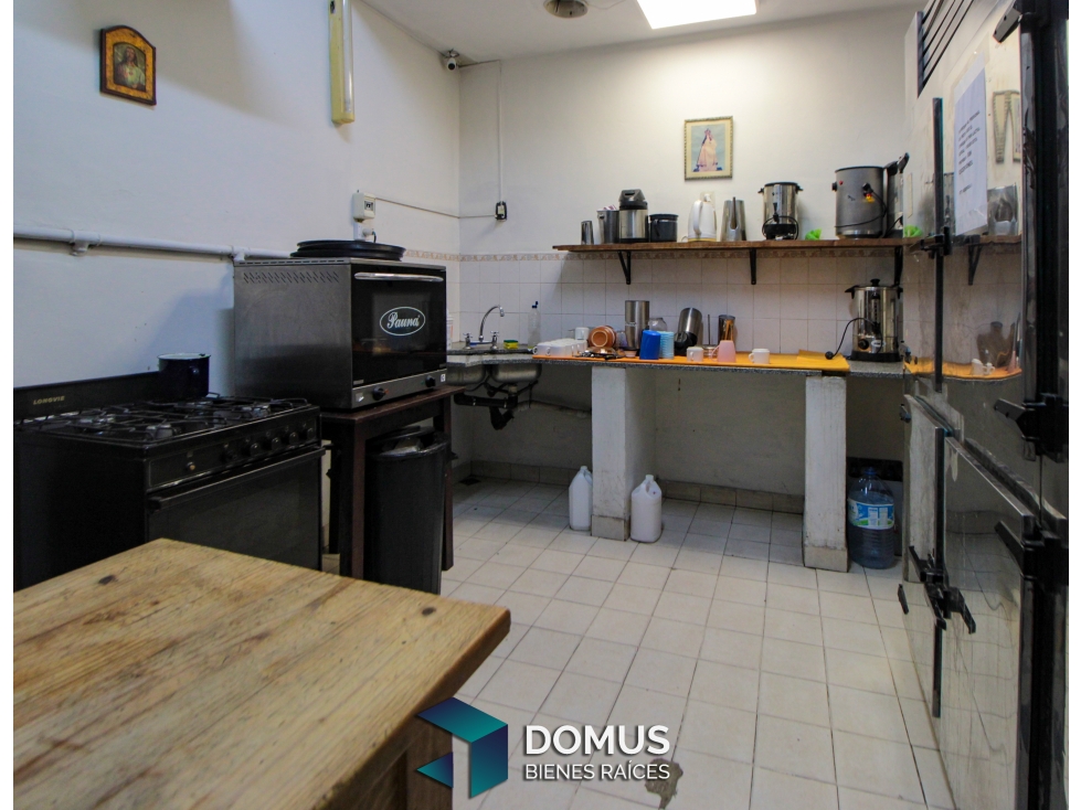 VENTA PROPIEDAD EN AV. BELGRANO AL 600 - 6