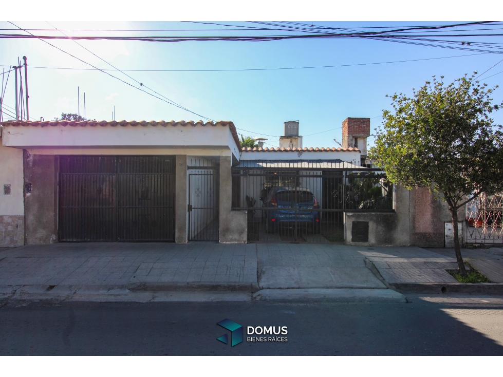 VENTA CASA - AV. SOLIS PIZARRO - 1