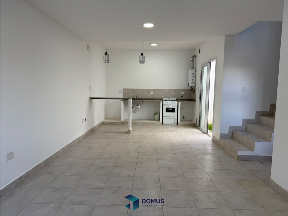 VENTA DUPLEX BARRIO ESTACION ALVARADO - 4