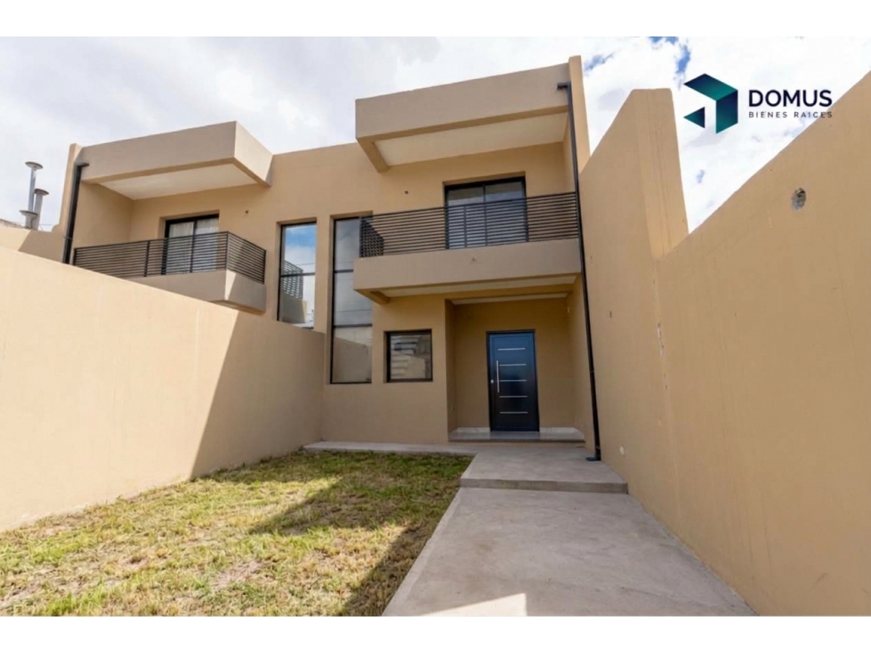 VENTA DUPLEX EN MACROCENTRO - 1