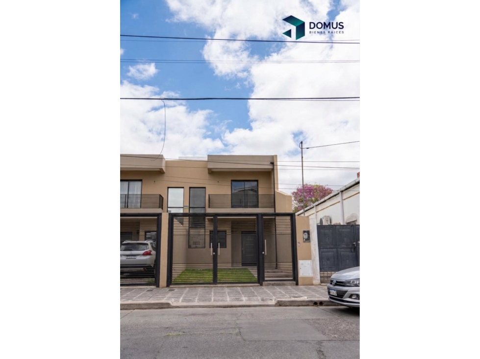 VENTA DUPLEX EN MACROCENTRO - 2