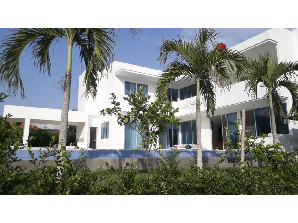 VENDO CASA 2 PISOS CON PISCINA PROPIA CONJUNTO MELGAR VÍA A GDOT CUND.