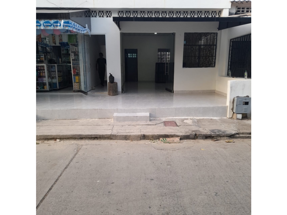 SE PERMUTA CASA COMERCIAL CON RENTA BARRIO KENNEDY DE GIRARDOT C/MARCA — foto 5