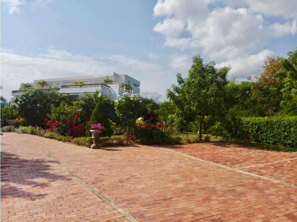 VENDO CASA CAMPESTRE CAPACIDAD 20 PERSONAS VIA GDOT A TOCAIMA