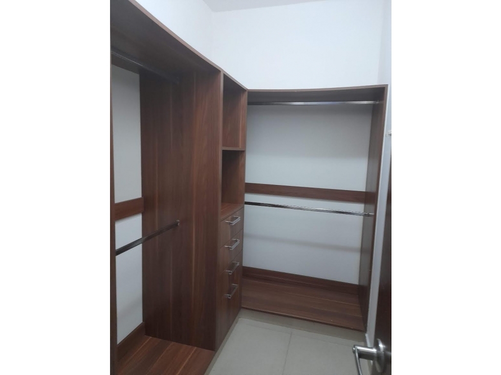 VENDO MODERNO Y AMPLIO APARTAMENTO EN RIVER VALLEY PANAMA PACIFICO — foto 5