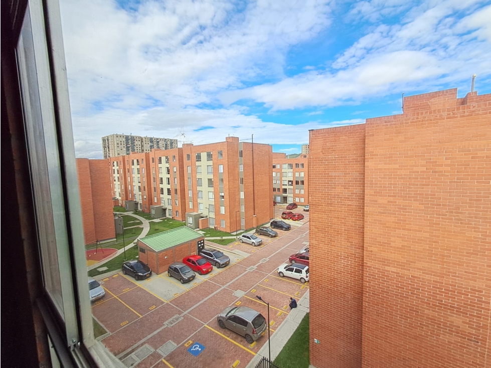APARTAMENTO NUEVO EXTERIOR CON ACABADOS EN LAGOS DE TORCA-GUAYMARAL — foto 2