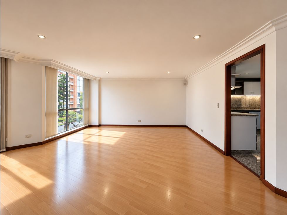 Apartamento VENTA 330 m² en La Carolina Potencial para Remodelar — foto 3
