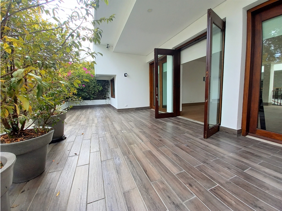 SE ARRIENDA CASA AMOBLADA EN SANTA ANA ORIENTAL — foto 2