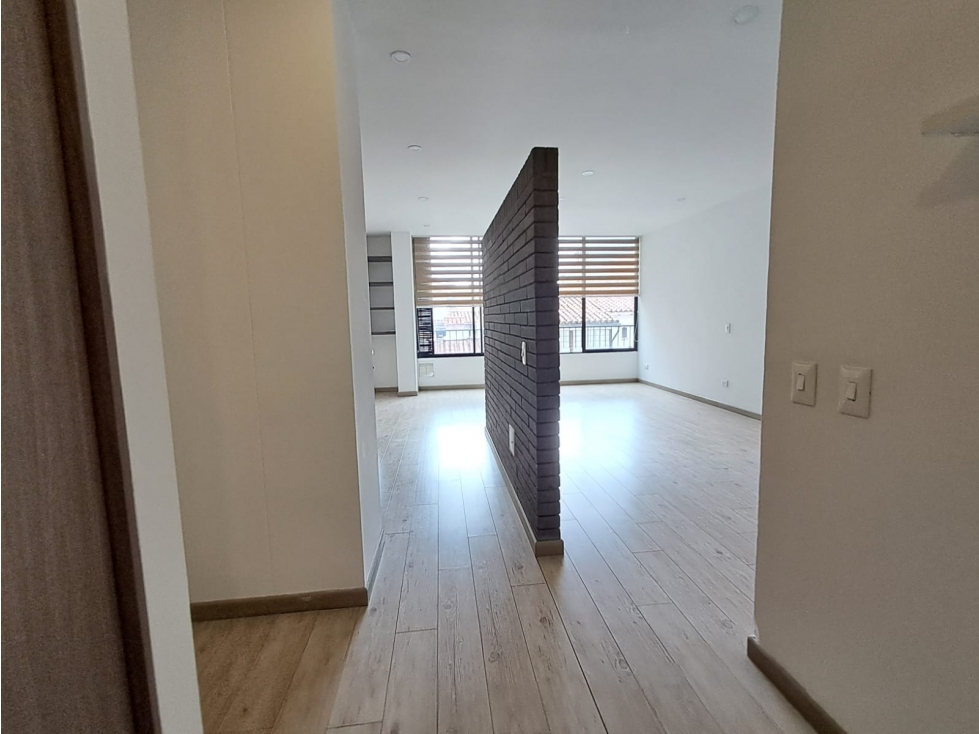 APARTAESTUDIO EN SANTA BARBARA CENTRAL — foto 2