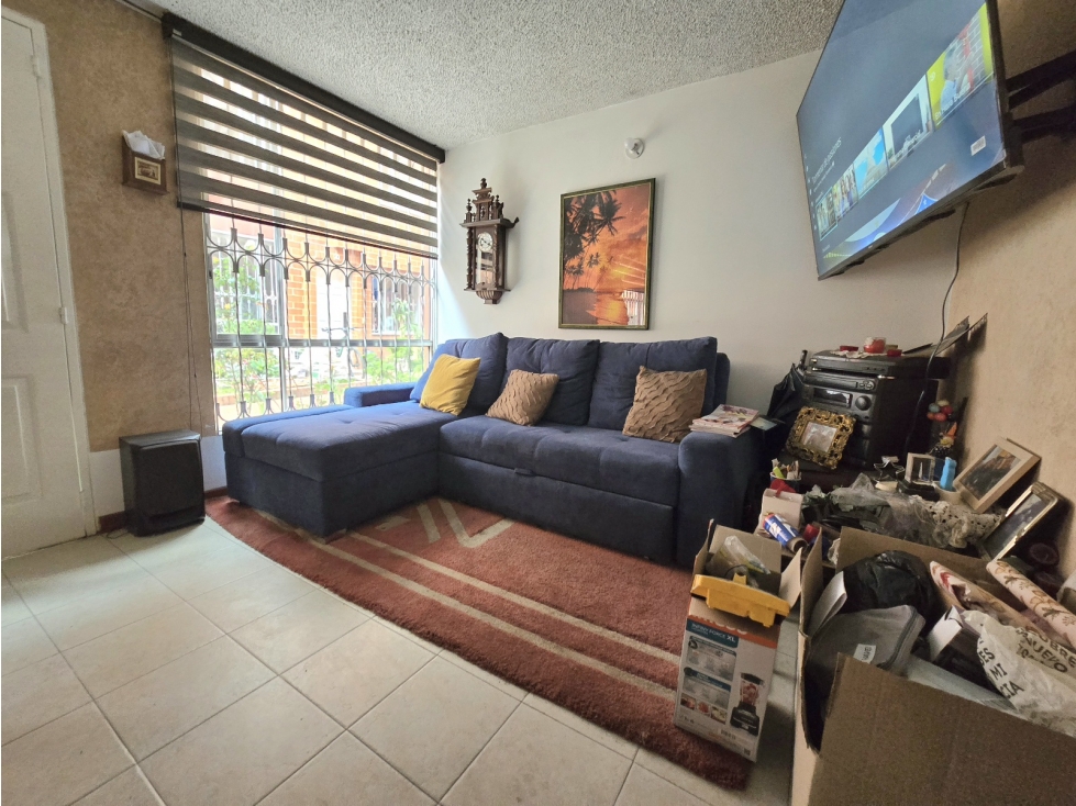 SE VENDE CASA REMODELADA EN EL REDIL — foto 3
