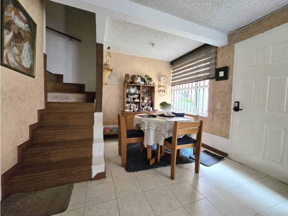 SE VENDE CASA REMODELADA EN EL REDIL — foto 5