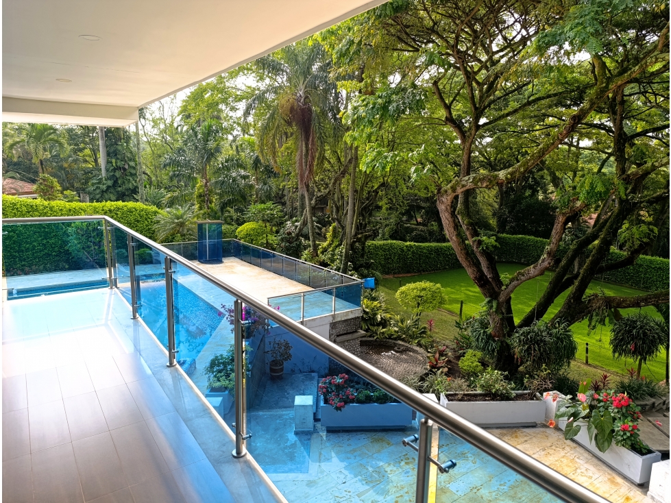 LINDA CASA EN VENTA EN CONDOMINIO BAJO DAPA - 3