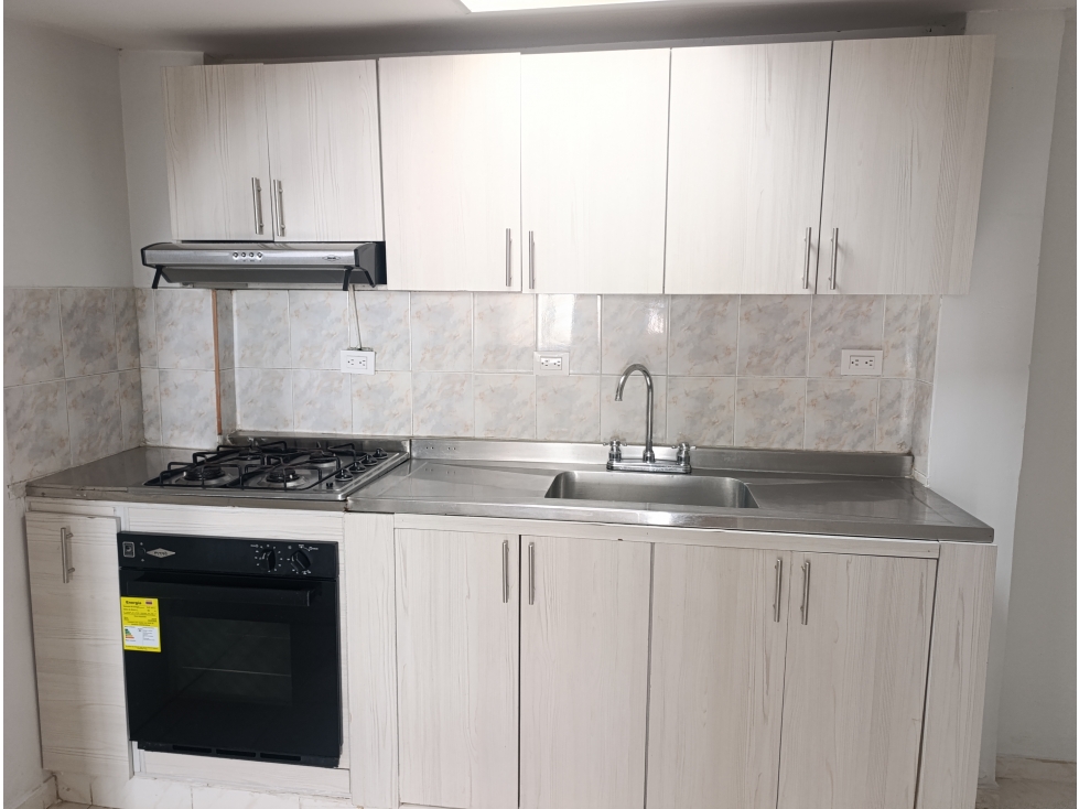 CASA EN VENTA AMPLIA BARRIO VIPASA RESIDENCIA O NEGOCIO - 5