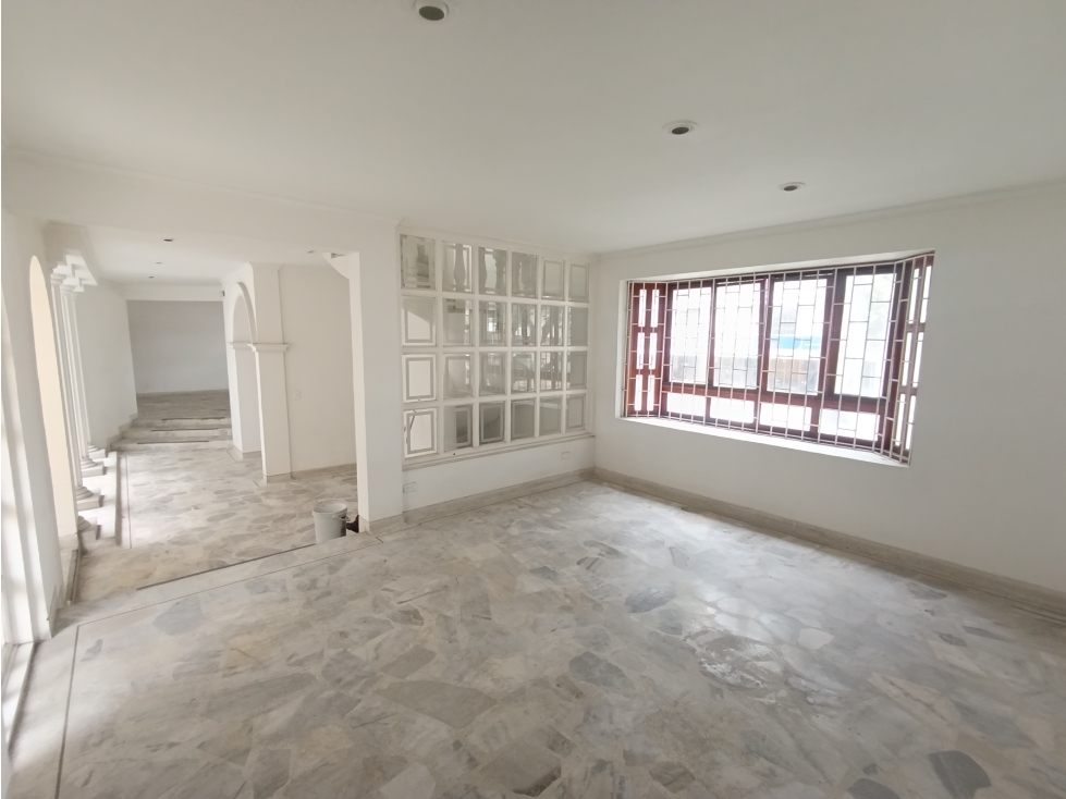 CASA ESQUINERA EN VENTA PRADOS DEL NORTE- RESIDENCIA O EMPRESA — foto 2