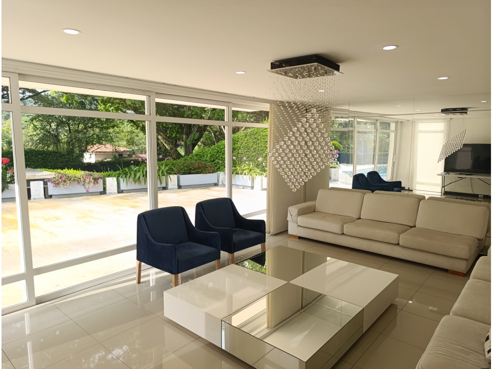 CASA EN VENTA EN CONDOMINIO BAJO DAPA 3100M2 - 6