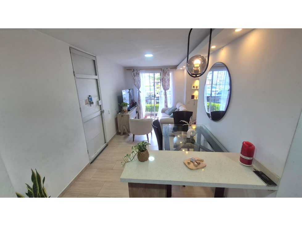VENTA DE APARTAMENTO (52MT2) EN EL POBLADO CAMPESTRE - PRIMER PISO