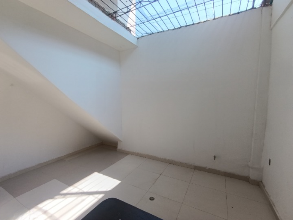 CASA EN VENTA CON APARTAMENTO INDEPENDIENTE PRADOS DEL NORTE — foto 6