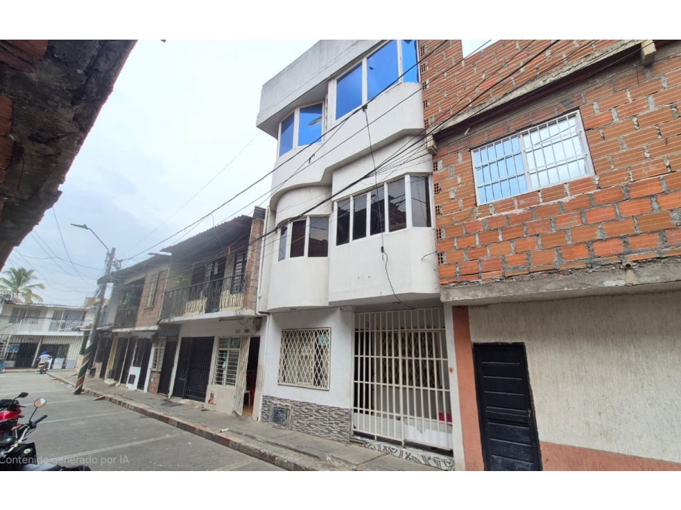VENTA CASA DE 3 PISOS CON PLANCHA EN EL VERGEL A 2 CASAS DE LA CRA 39
