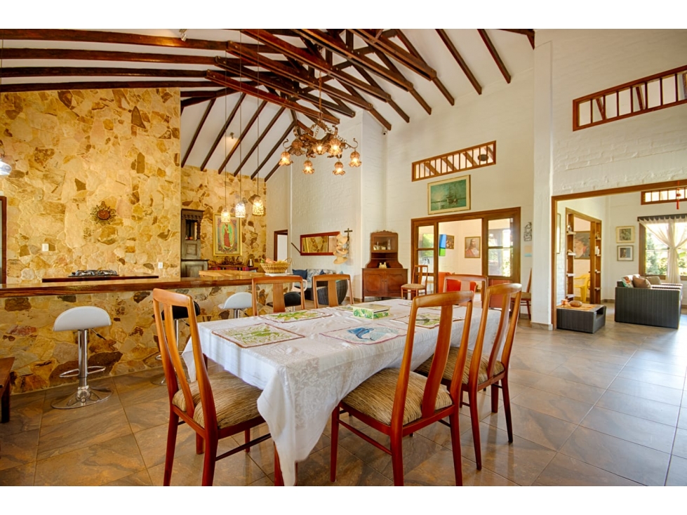 HERMOSA CASA CAMPESTRE EN ROZO — foto 3