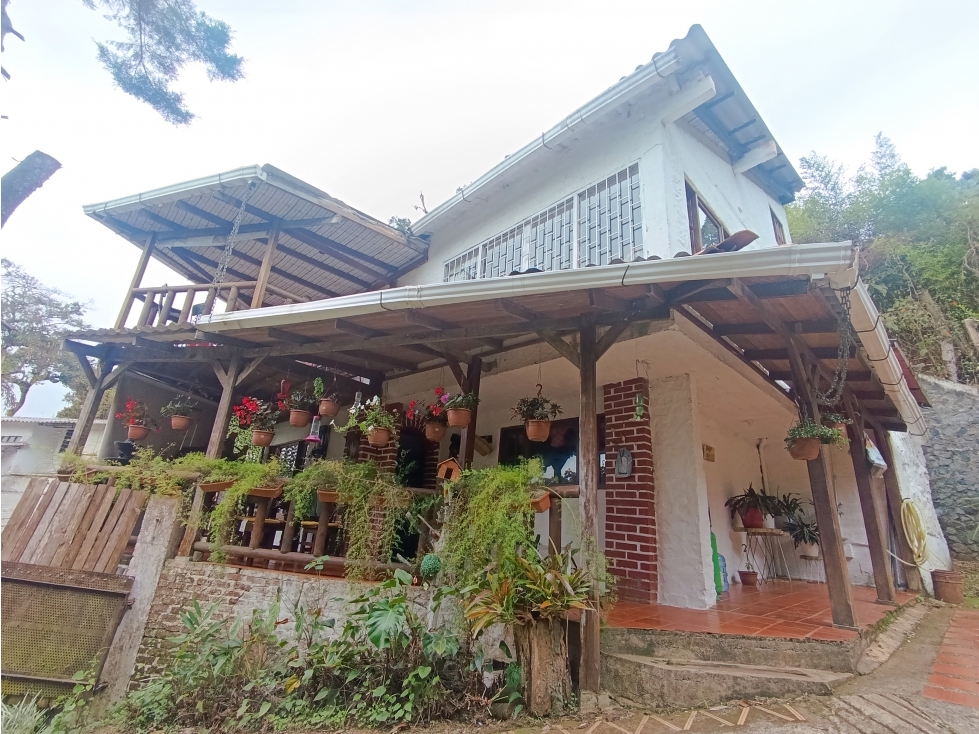 LOTE CON CASA CAMPESTRE EN MEDIO DAPA 330M2