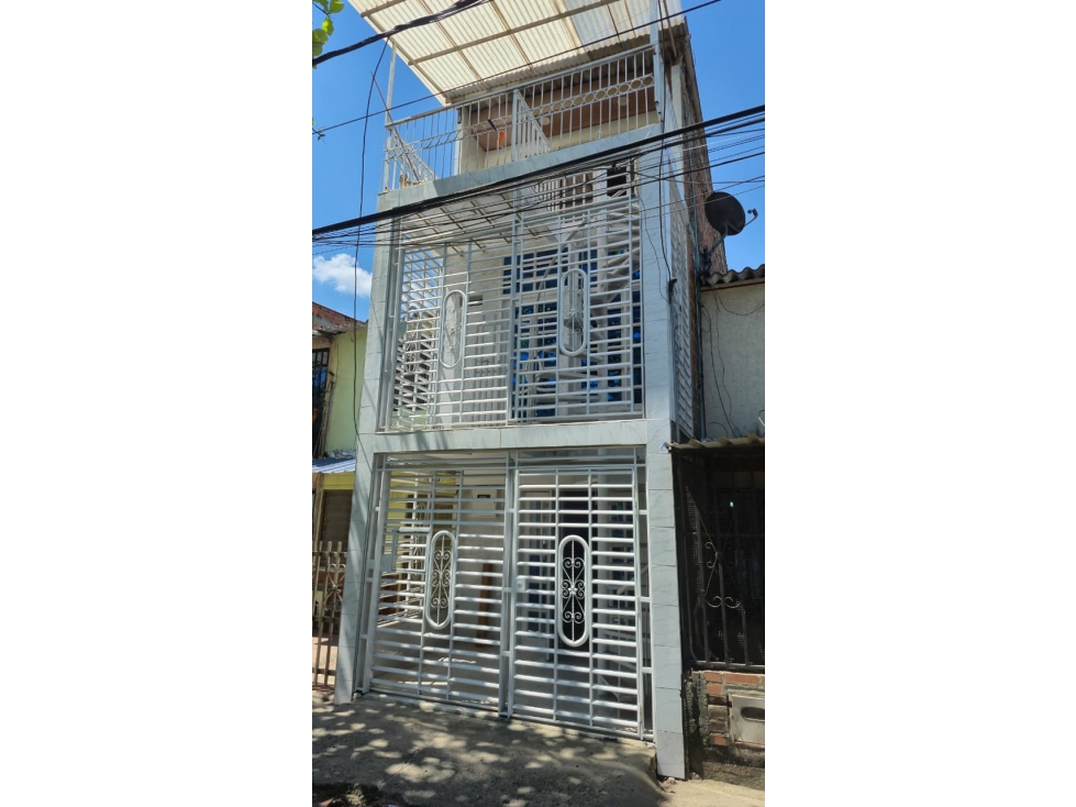 VENDO CASA EN FLORALIA PISOS INDEPNEDIENTES