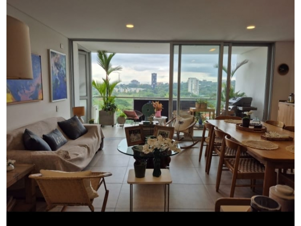 APARTAMENTO EN VENTA CIUDAD JARDIN CALI SUR 8 PISO 153M2