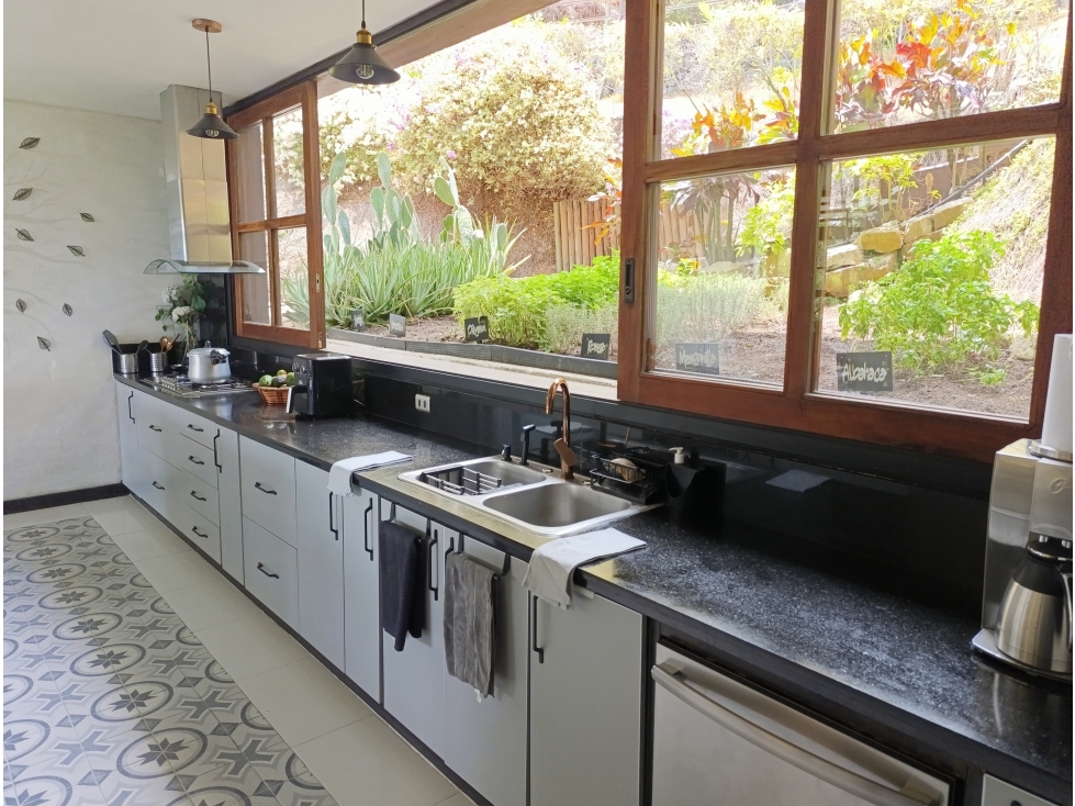 CASA EN VENTA EN BAJO DAPA - CONDOMINIO — foto 2