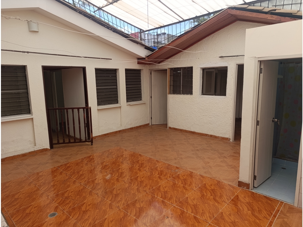 CASA EN VENTA CON APARTAMENTO PRADOS DEL NORTE — foto 2