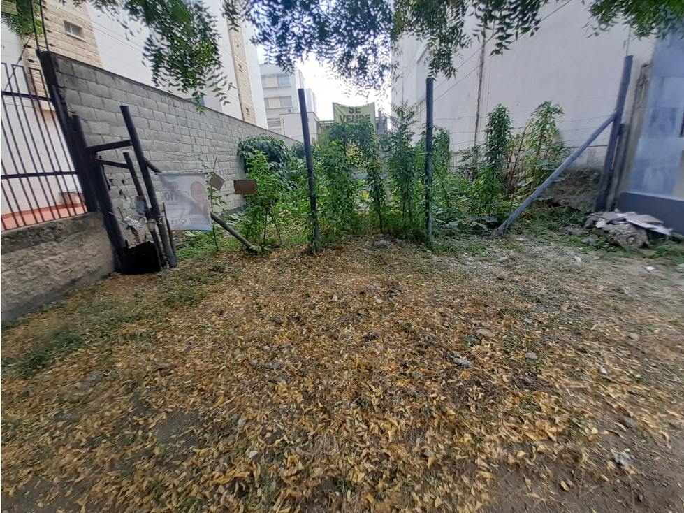 LOTE EN VENTA BARRIO LA FLORA 273M2 CALI NORTE