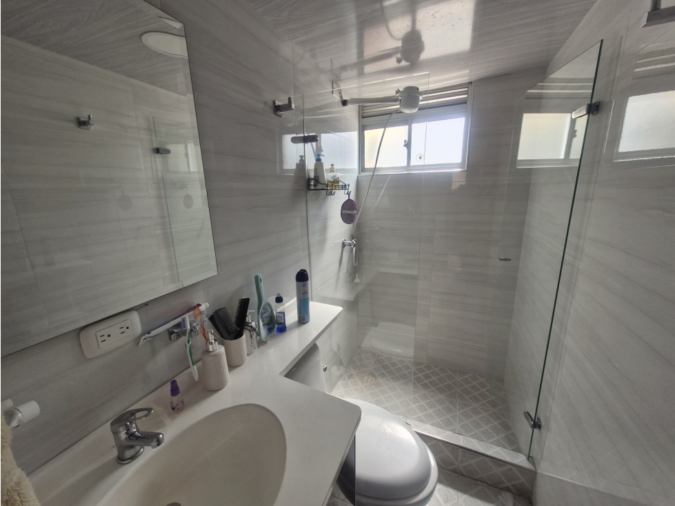 Espectacular apartamento de dos niveles en el barrio Quirigua — foto 6
