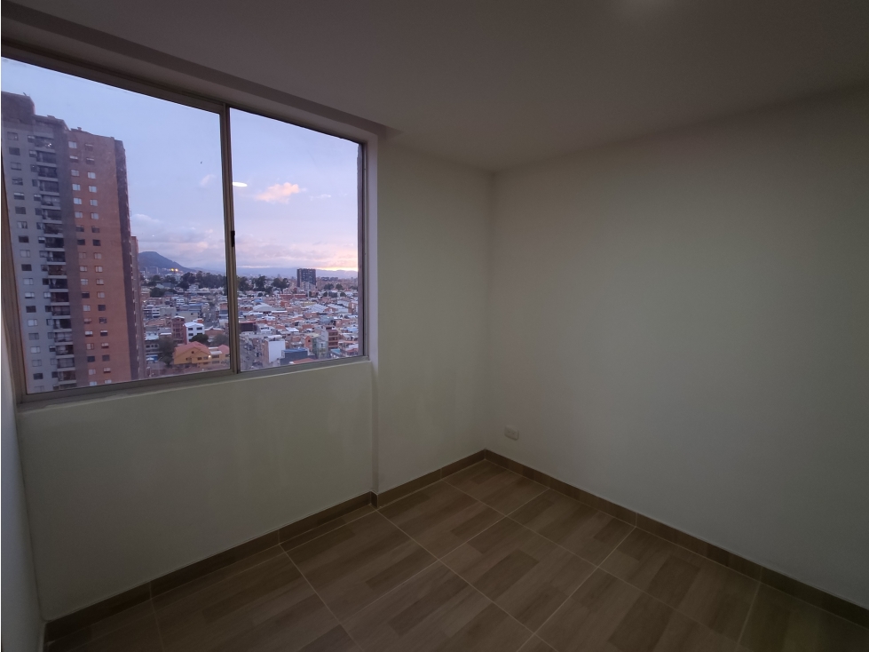 Excelente Apartamento en la Calle 161 con 7a — foto 6