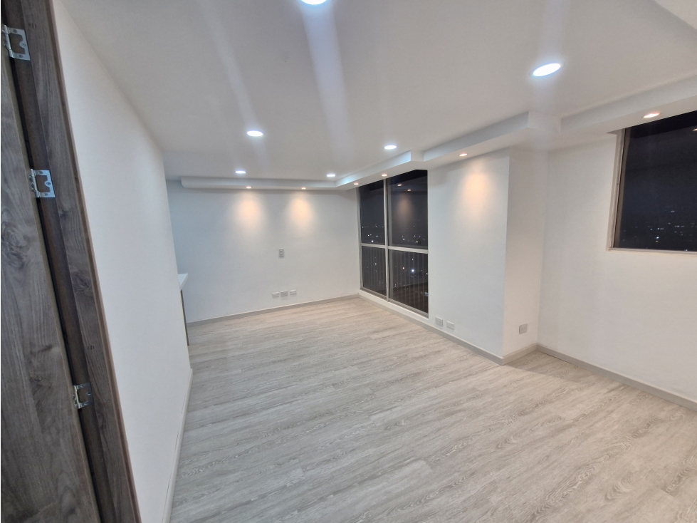 Hermoso y amplio apartamento en el Conjunto Fontibón Reservado — foto 2