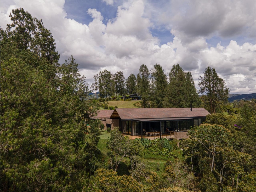 Venta casa moderna rodeada de naturaleza Fizebad el Retiro — foto 3