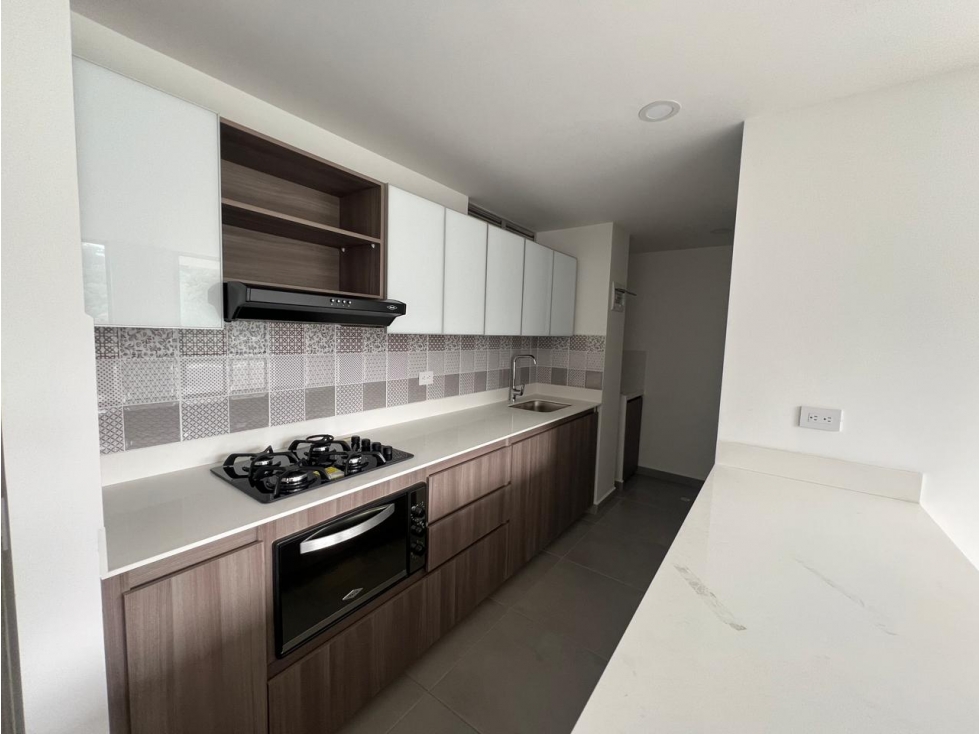 Venta apartamento cerca a San Diego excelente ubicacion Poblado — foto 2