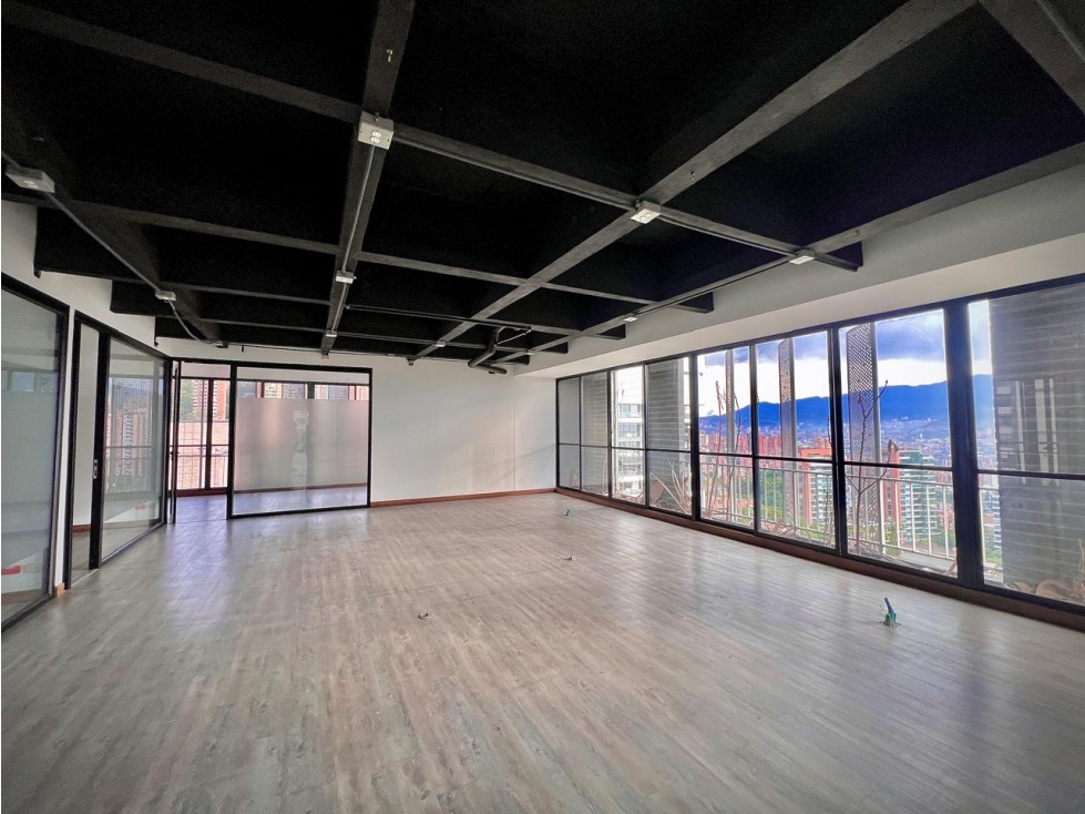 EXCELENTE OFICINA EN VENTA POBLADO LA INFERIOR CERCA INTERPLAZA — foto 3