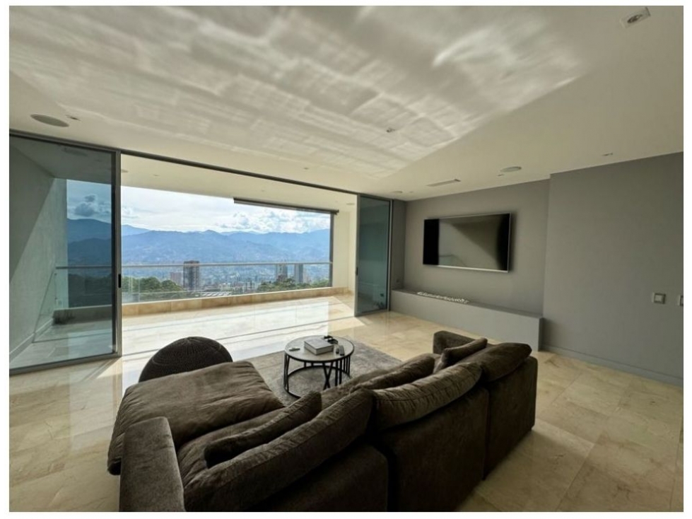 HERMOSO APARTAMENTO EN LOS BALSOS EL POBLADO
