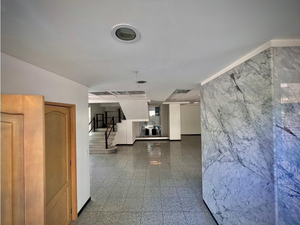 Venta Oficina Local gran ubicación AV poblado cerca Aguacatala — foto 4