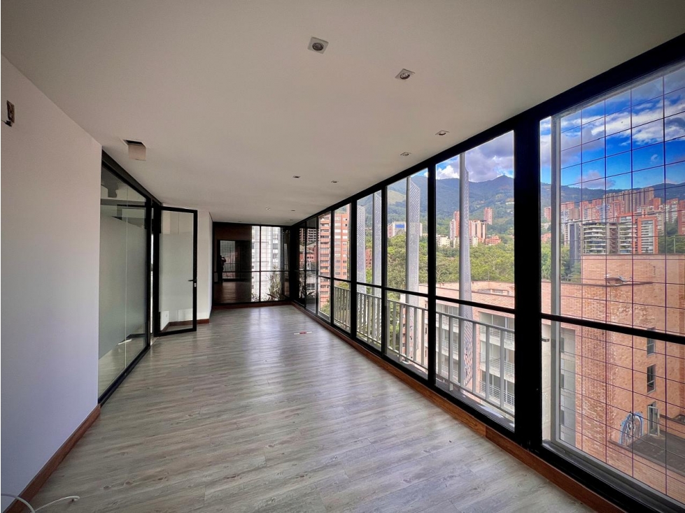 EXCELENTE OFICINA EN VENTA POBLADO LA INFERIOR CERCA INTERPLAZA — foto 6