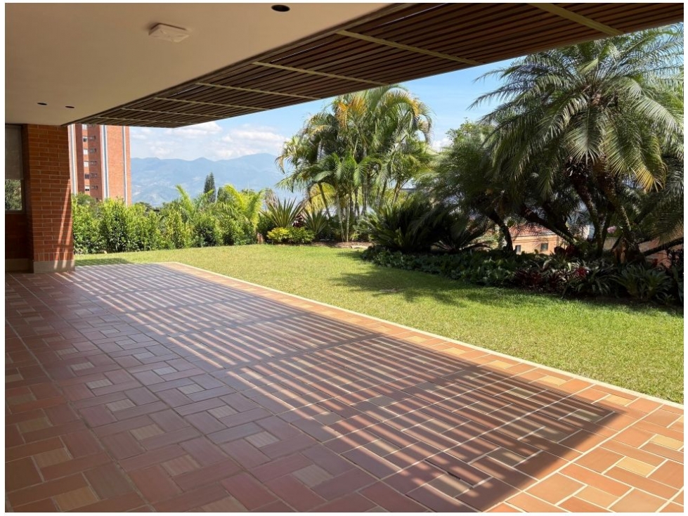VENTA CASA MODERNA SECTOR LA CALERA POBLADO CERCA TESORO — foto 3