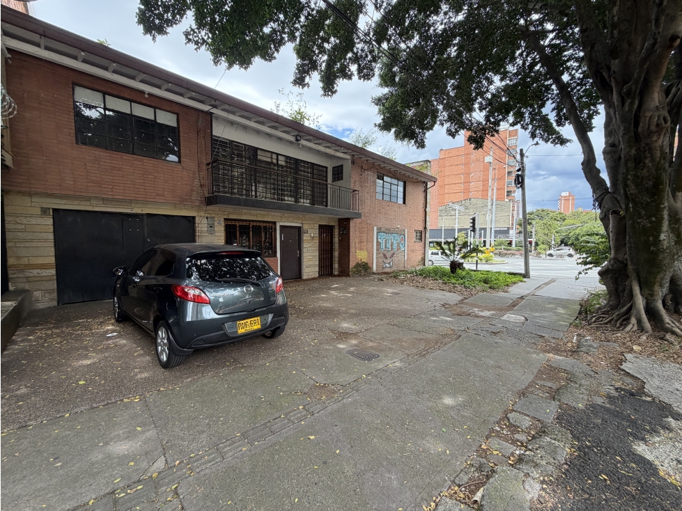 Venta Casa Lote Esquinera cerca av 80 Medellín Calasanz ALTA MIXTURA — foto 2
