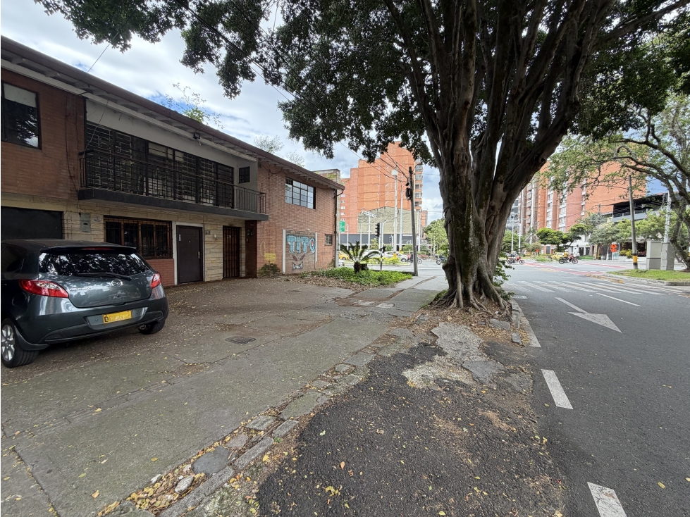 Venta Casa Lote Esquinera cerca av 80 Medellín Calasanz ALTA MIXTURA — foto 4