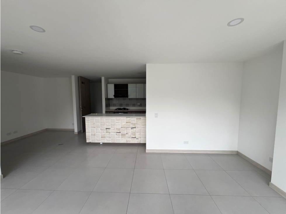 Venta apartamento cerca a San Diego excelente ubicacion Poblado — foto 4