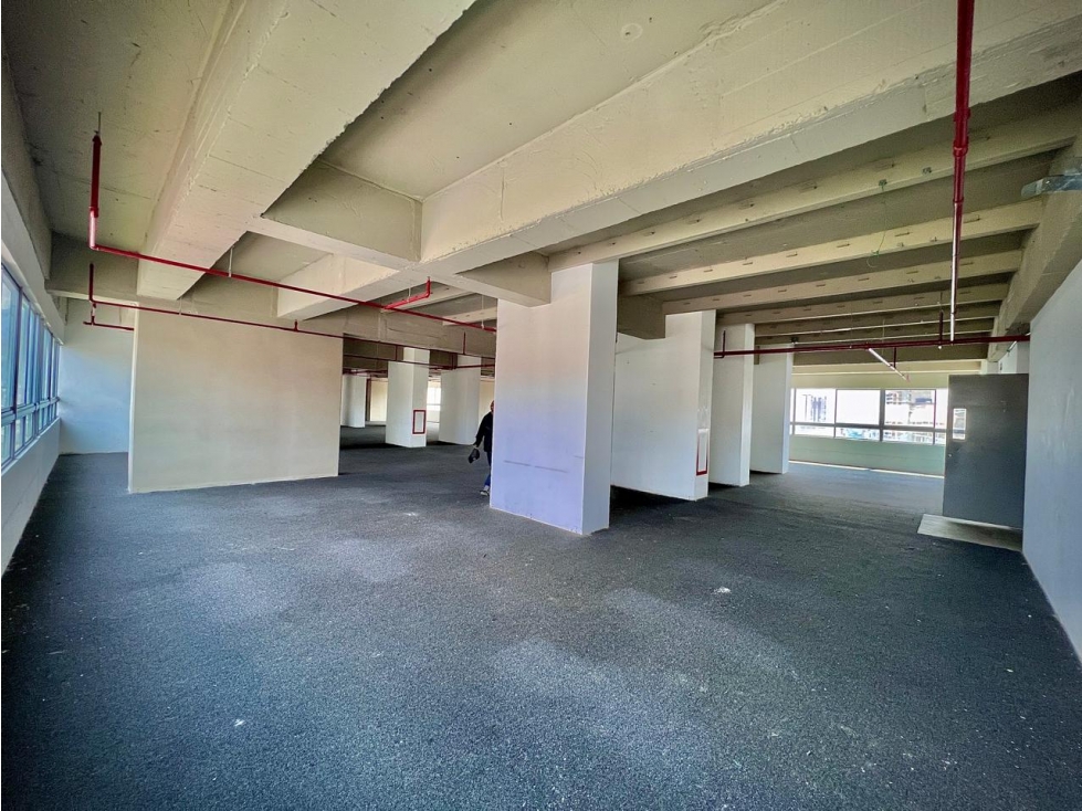 Oficina en venta cerca a CC Mayorca AV Las Vegas Oportunidad Sabaneta — foto 2