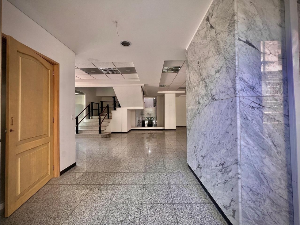 Venta Oficina Local gran ubicación AV poblado cerca Aguacatala — foto 6