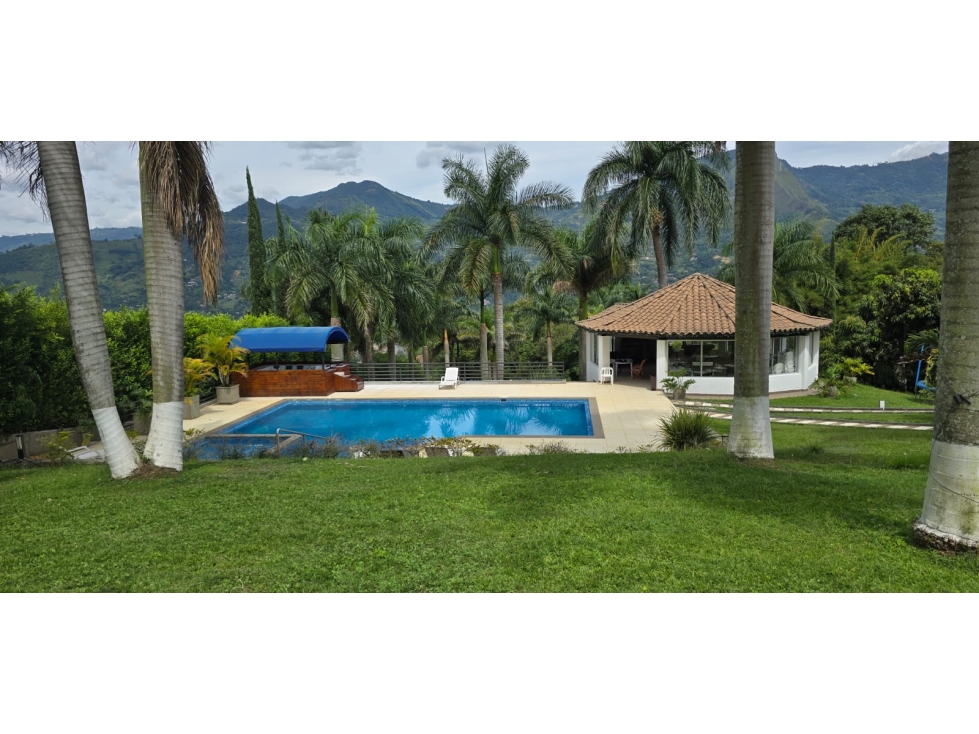 Venta moderna casa finca en Copacabana Girardota parcelación