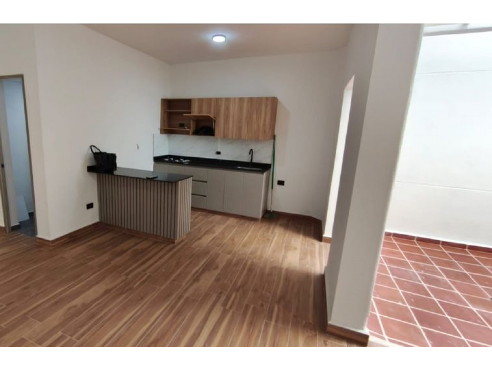 Apartamento tipo casa en venta Laureles Santa Teresita — foto 3