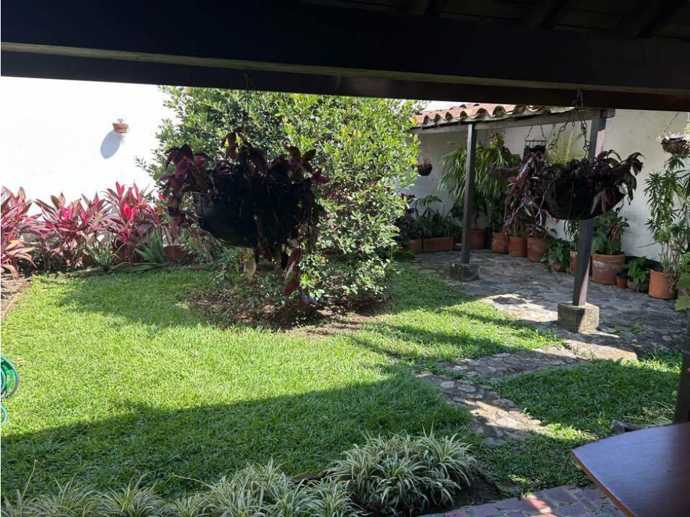 Venta casa comercial casa lote independiente Poblado La Aguacatala — foto 5