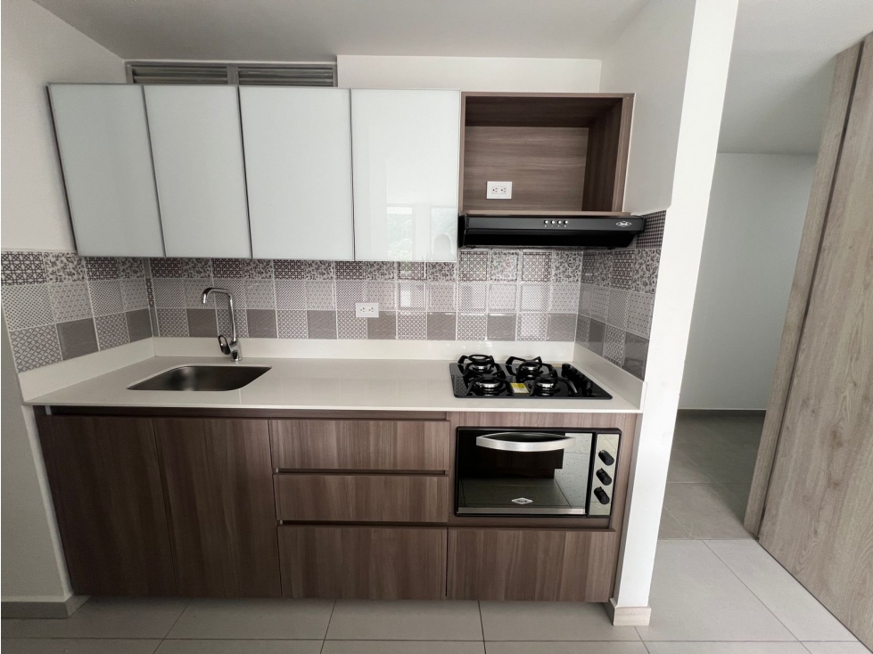 Venta excelente apartamento cerca a cc San Diego Poblado — foto 2