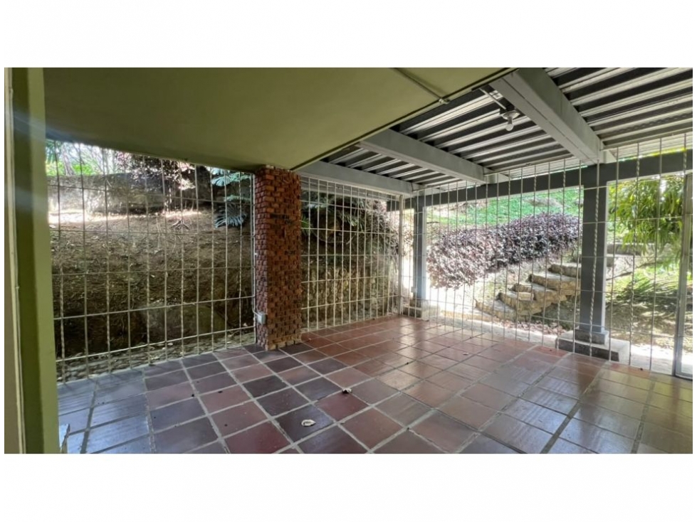 Venta Casa Lote USO MIXTO El Poblado Las Lomas — foto 3