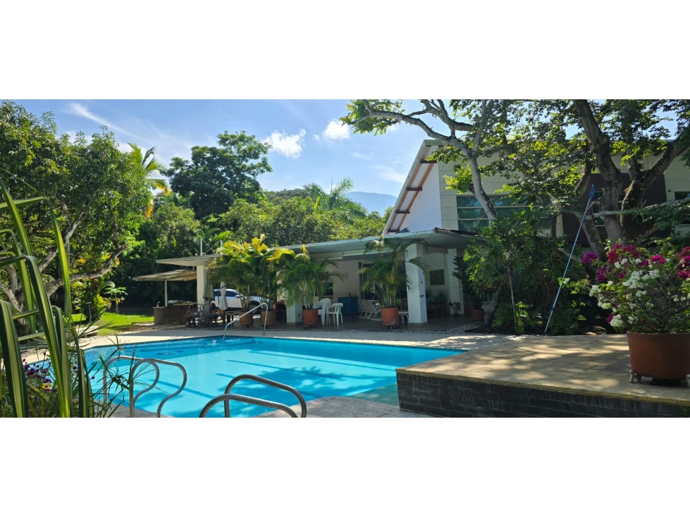 Venta Finca en San Jerónimo con ambiente natural — foto 5
